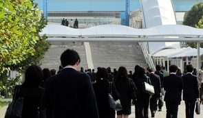 女性の活躍状況、ネットで就活生も見られるように－女性活躍推進法（4月1日施行）のデータベース公開