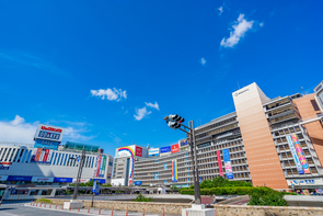 商業施設売上高の長期予測-少子高齢化と電子商取引市場拡大が商業施設売上高に及ぼす影響