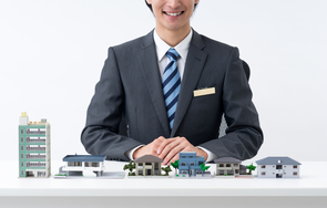 J-REITの個人投資家への普及を願う~投資家拡大に向けて、「仮想通貨」に負けるな