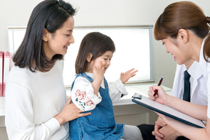 子どもの医療費助成の拡充~子育て世帯への経済的支援に賛同するも、目的と効果についての議論が必要