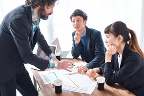 外国人労働者との多文化共生ー日本語教育における高齢者活躍の期待