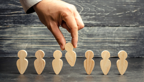 Future Issues of Indefinite Employment Reclassification Rule - Learning from the Precedent in South Korea -