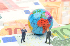 欧州経済見通し－ＥＣＢの次の一手は利上げか緩和再拡大か？