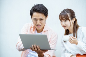 所有から利用へと変わる消費－なぜサブスクリプションサービスが拡大するのか？