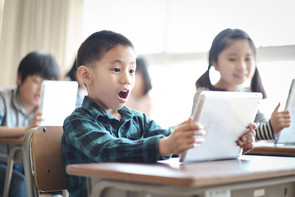 コロナ禍における遠隔教育-新型コロナウイルスで教育のICT化は進むか