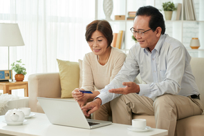 歩くのが大変になったら買い物をどうするの？