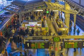 通勤時間と幸福度の関係-リモートワークの拡大で幸福度は高まるか?