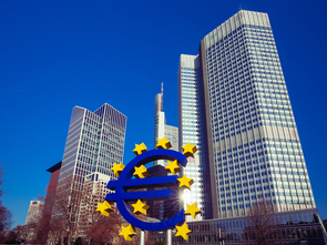 ECB政策理事会-コロナ禍対策の措置をまとめて拡充