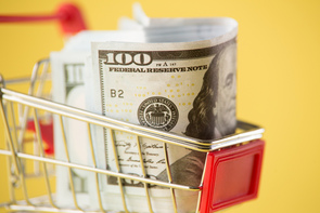 米個人所得・消費支出(20年11月)-個人消費が前月比で20年4月以来となる7ヵ月ぶりの減少