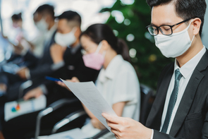 新型コロナ禍での人流規制-外出制限をどう考えるか