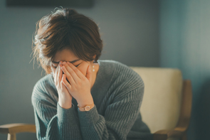 新型コロナ 不安と抑うつの増加-心の健康はどのような影響を受けているか?