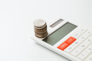 日韓の最低賃金が逆転?-2022年は両国とも引き上げを決定-