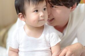 韓国で男性の育児休業取得率が増加、その理由は？