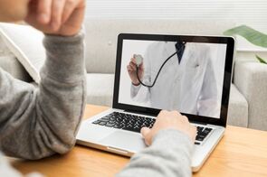 「かかりつけ医」の意味を問い直す－コロナ対応、オンライン診療などで問われる機能