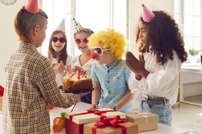 北米・英国の子どもの誕生日パーティー事情－お子さんの誕生日会はいくらかかりましたか？－