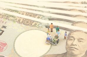 コロナ禍での介護費用額の動向-感染拡大は、介護サービス受給者の行動にどう影響したか?