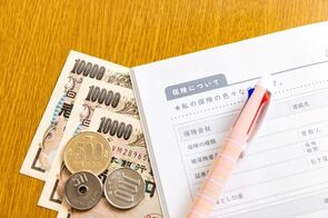 新型コロナウイルスと保険金支払-「自宅療養」「みなし陽性」「自主療養」、入院給付金は支払われるのか