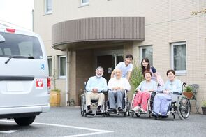 デイサービス車両は高齢者の移動を支える「第三の交通網」を形成できるか(下)~群馬県発「福祉ムーバー」の取組から~