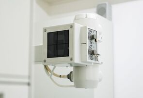 医療機器の需給動向-生産、国内向け出荷、輸出入全てが年200億円超の医療機器は?