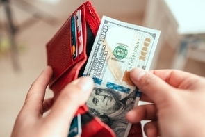 米個人所得・消費支出(22年12月)-個人消費は名目、実質ともに2ヵ月連続で減少