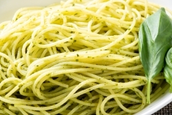 スパゲッティにみる主観確率－麺の端を結んでいったら、“輪” はいくつできる?