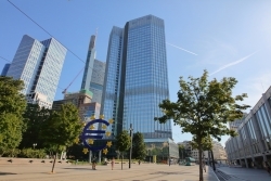 ECB政策理事会-利上げ幅は縮小したがタカ派的内容が目立つ