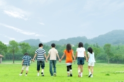 日本の子どもの性被害(1)-児童買春や淫行罪は懲役と罰金の併科あり、居住自治体の青少年保護条例は要チェック!性被害によるPTSDは生涯続く-