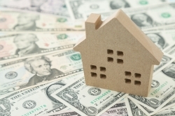 米住宅市場に回復の兆し－住宅ローン金利の低下もあって、住宅指標の一部に改善の兆し。ただし、本格的な回復には程遠い
