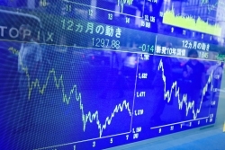 Investors Trading Trends in Japanese Stock Market:An Analysis for April 2024