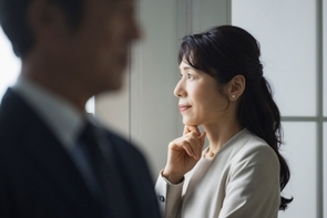 男女別にみたミドル（40代後半～50代前半）の転職状況～厚生労働省「雇用動向調査」（2023年）より～