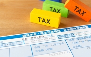 在職老齢年金制度の廃止と就業・年金受給行動（仮想実験）