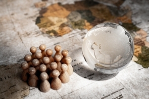 図表でみる世界の出生率-出生率が高い国・地域と低い国・地域、それぞれにどんな特徴があるのか?