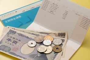 貸出・マネタリー統計(25年9月)~銀行貸出の伸びが4年半ぶりの4%台に、定期預金等はバブル期以来の高い伸びを記録